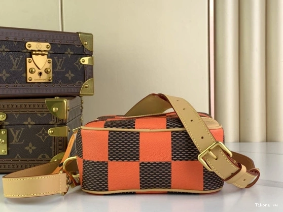 Cheap Messenger-24*24*8CM Chess LOUIS VUITTON 0801